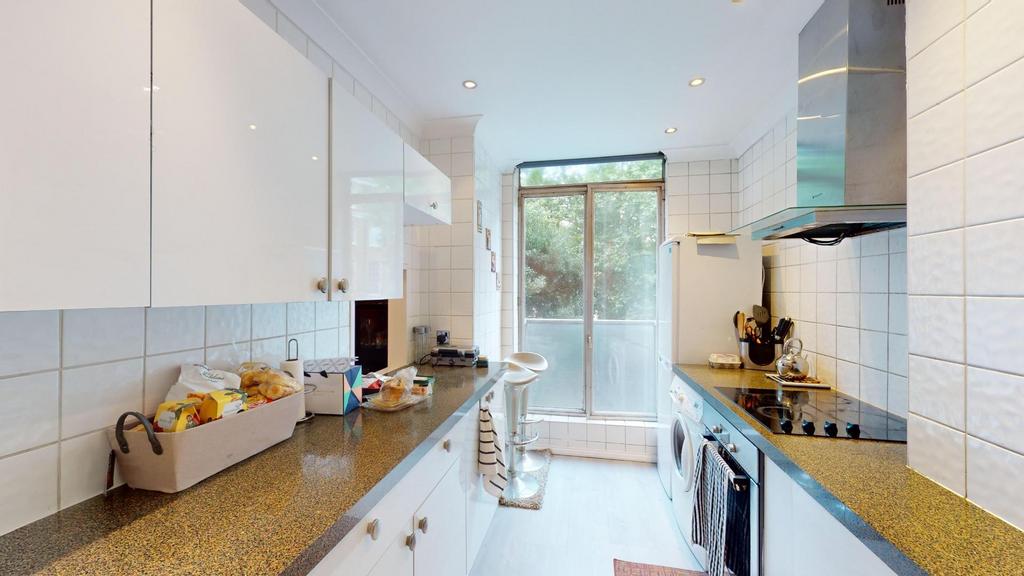 Flat-4-Bilton-Towers-07262024 153717.jpg