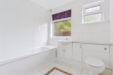Farleigh Langley Vale Road, Epsom, KT18 6AN