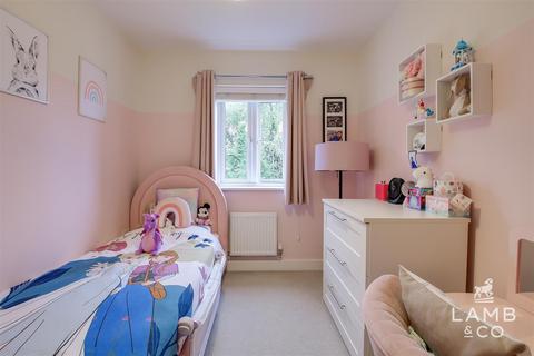 7 Abrey Close, Great Bentley, Colchester, CO7 8FA
