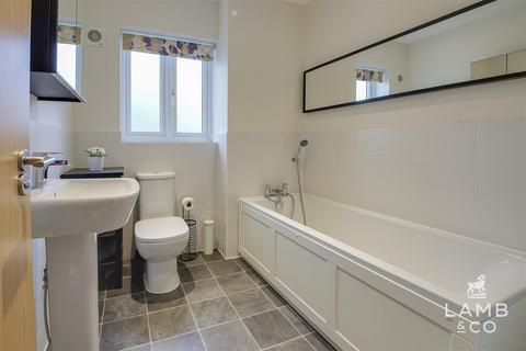 7 Abrey Close, Great Bentley, Colchester, CO7 8FA