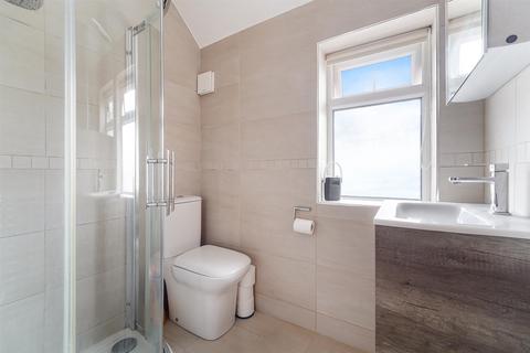 11 Meadway, Epsom, KT19 8JZ