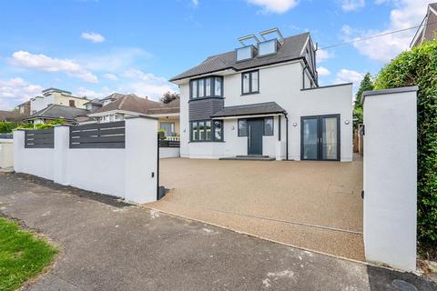 5 bedroom detached house for sale, Chapel Way, Epsom Downs