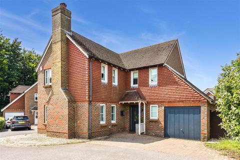 4 bedroom detached house for sale, Abbotts Close, Boxgrove