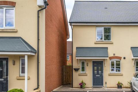 2 bedroom terraced house for sale, Winchcombe Ave, Devizes