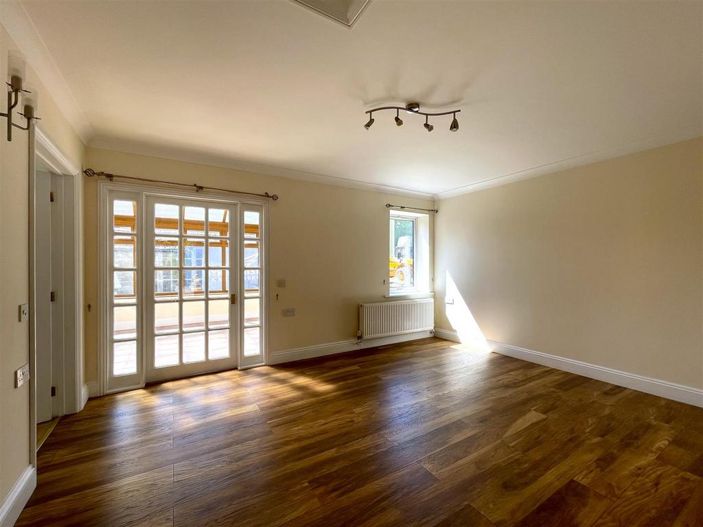 Sitting Room.JPG