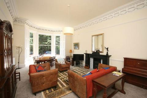 2 bedroom flat to rent, GF Grosvenor Crescent, Edinburgh