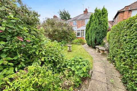 3 bedroom terraced house for sale, Beauchamp Road, Warwick