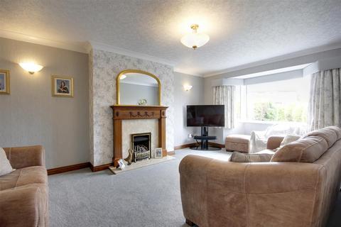 17 Briar Close, Newport, Brough, HU15 2QY