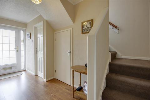 17 Briar Close, Newport, Brough, HU15 2QY
