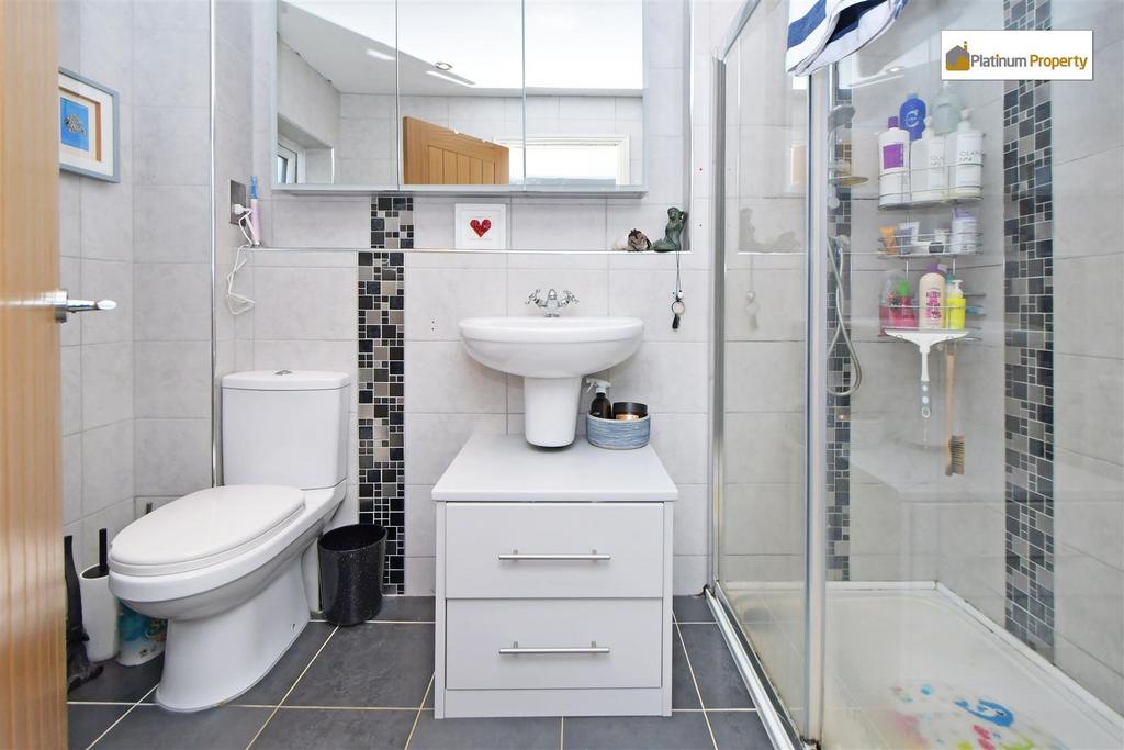 En suite shower room