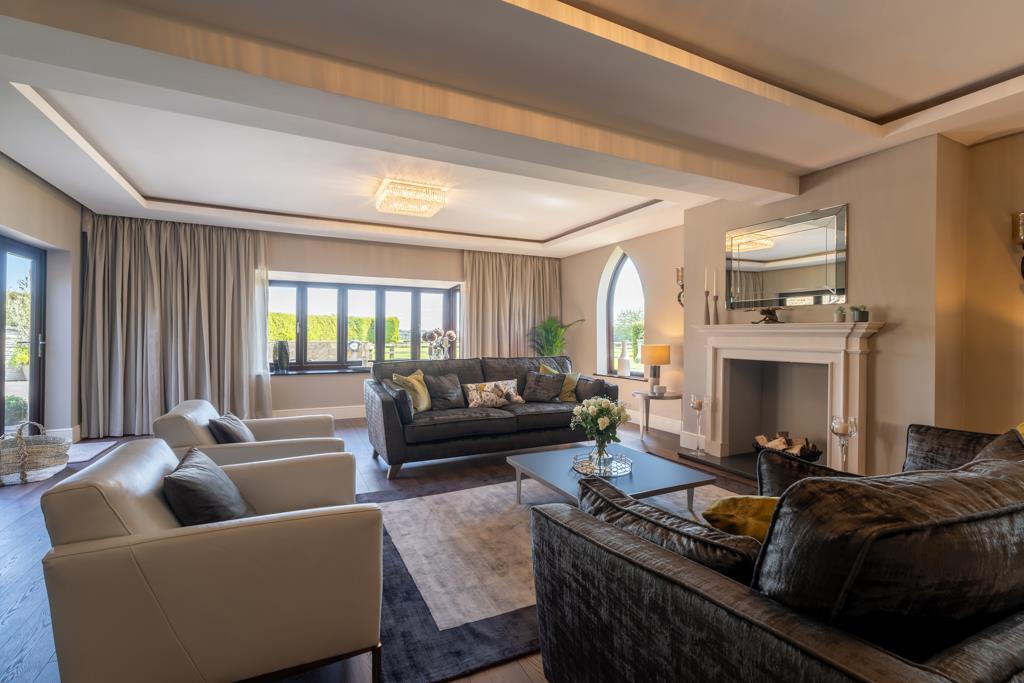 Formal Lounge
