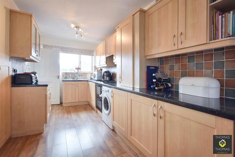 3 bedroom semi-detached house for sale, Rodney Close, Longlevens