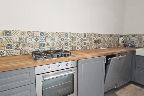 1 bedroom apartment to rent, Friars Stile Road, Richmond