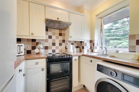 1 bedroom flat for sale, Salvington Road, Worthing