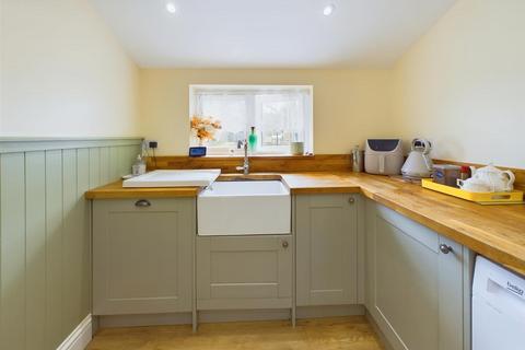 209 Tuffley Lane, Tuffley, Gloucester, GL4 0NY