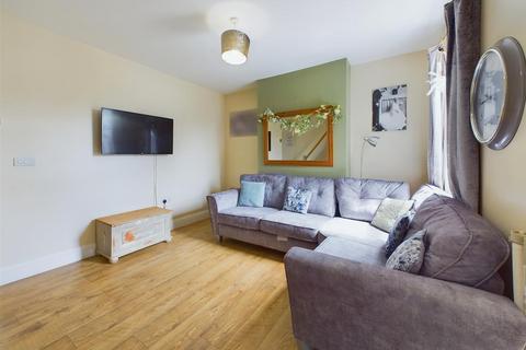 209 Tuffley Lane, Tuffley, Gloucester, GL4 0NY