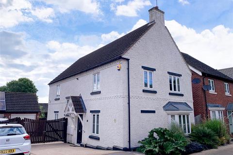 4 bedroom detached house for sale, Hubbard Road, Burton-On-The-Wolds, Loughborough