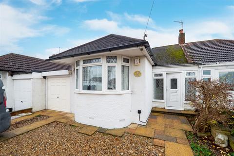 3 bedroom semi-detached house for sale, Benfleet Close, Sutton