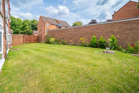 Flat 8, 1 Cedar Gardens, Sutton, SM2 5EQ