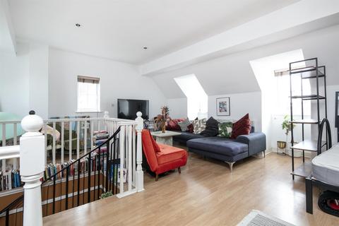 2 bedroom apartment for sale, Newent Close, Peckham, SE15