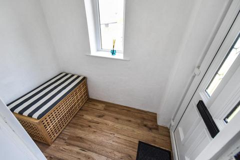 2 bedroom house for sale, The Oval, Bingley