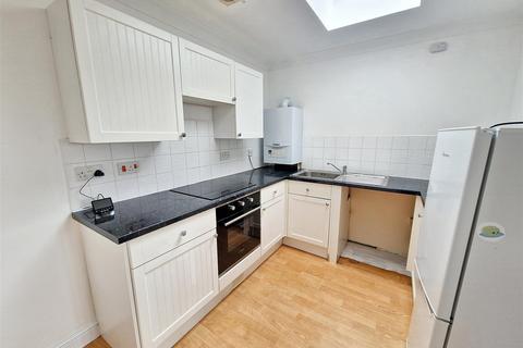 1 bedroom flat to rent, Carnon Downs, Truro