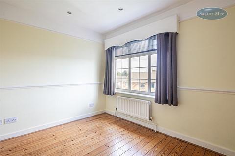 33 Floodgate Drive, Ecclesfield, Sheffield, S35 9WX