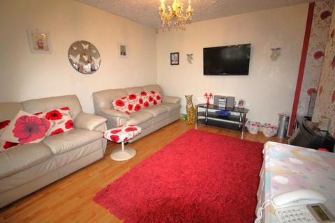 2 bedroom house for sale, Bleasdale Road, Manchester