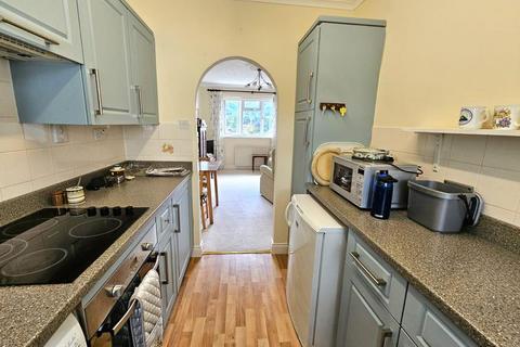 2 bedroom flat for sale, Clarence Road, Wotton-Under-Edge