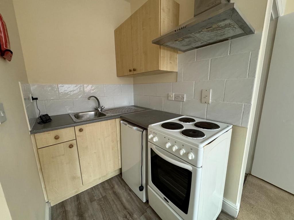 Kitchen area.jpg