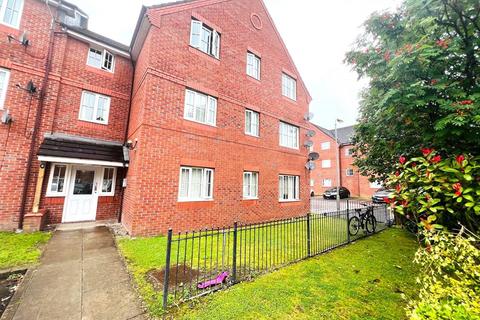 2 bedroom apartment to rent, Lloyd Road, Manchester