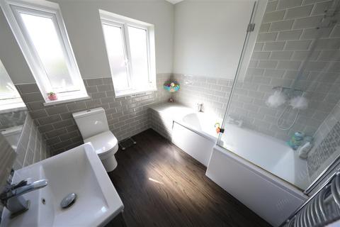 3 bedroom terraced house for sale, National Avenue, Hull
