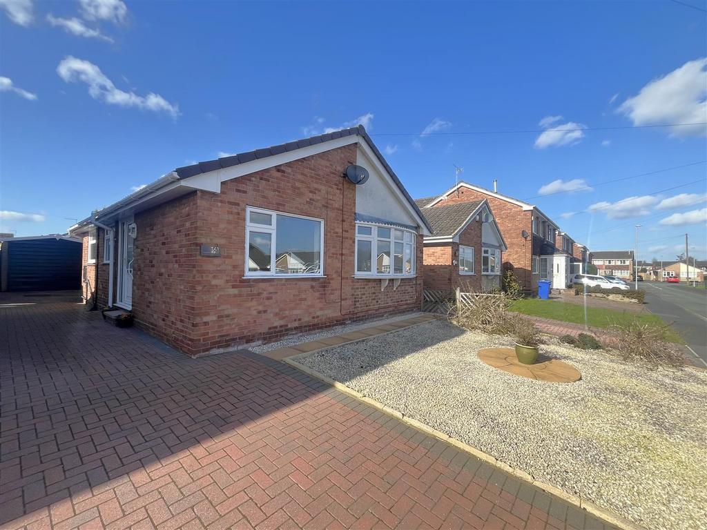 Fairham Road, BurtonOnTrent DE13 2 bed detached bungalow for sale £