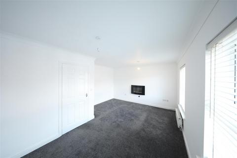 3 bedroom end of terrace house for sale, Easter Wood Close, Bransholme, Hull