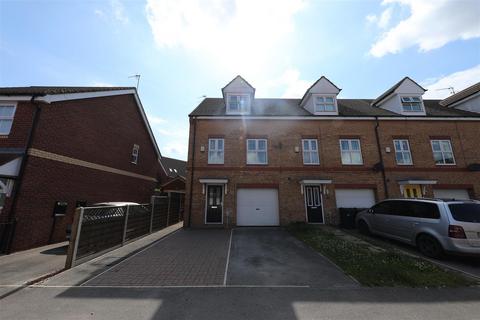 3 bedroom end of terrace house for sale, Easter Wood Close, Bransholme, Hull