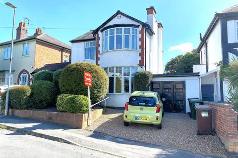 3 bedroom detached house for sale, Kilby Avenue, Birstall