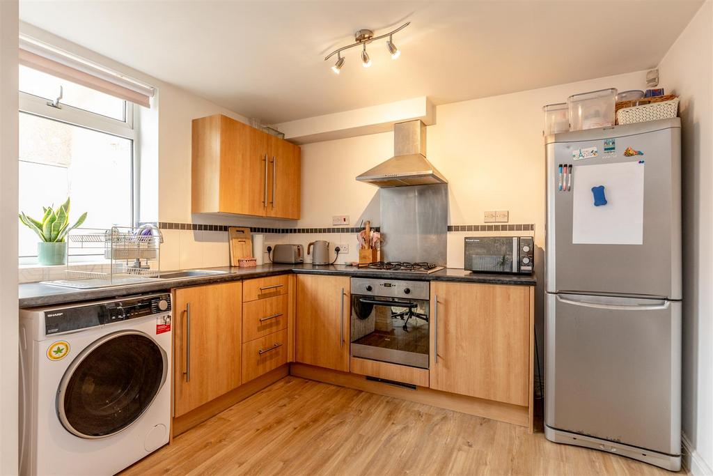 Crowther Road, Bishopston Kitchen.jpg