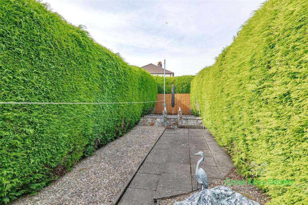 Front &amp; Rear Gardens