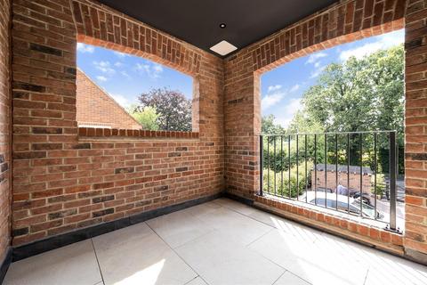 2 bedroom apartment for sale, Howell Hill, Cheam Road, Sutton