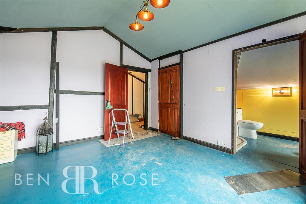 Barn   Master Bedroom