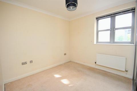 2 bedroom apartment to rent, Sheepen Place, Colchester, CO3 3LT