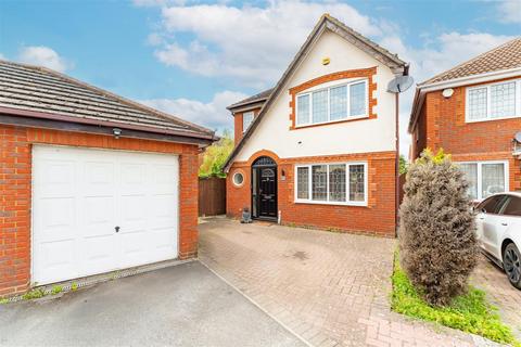 3 bedroom detached house for sale, Deverills Way, Slough SL3