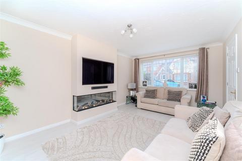 3 bedroom detached house for sale, Deverills Way, Slough SL3