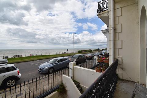 2 bedroom flat for sale, Marina, St Leonards-On-Sea