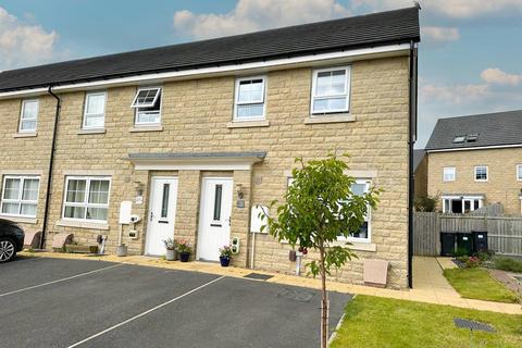 3 bedroom townhouse for sale, Hackworth Close, Silsden