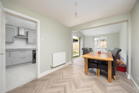 3 bedroom semi-detached house for sale, Westmead Crescent, Trowbridge