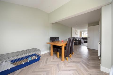 21 Westmead Crescent, Trowbridge, BA14 0LY