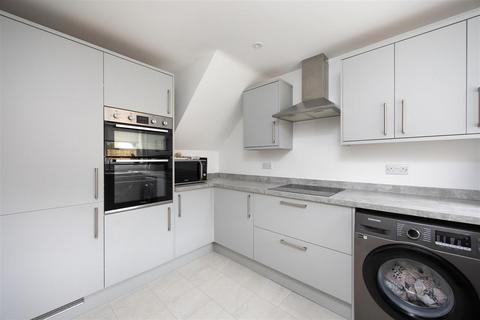 21 Westmead Crescent, Trowbridge, BA14 0LY