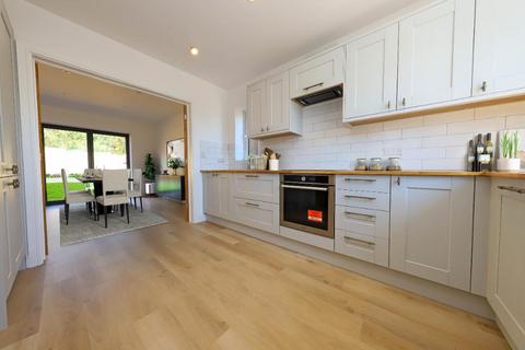 45 Downs Walk, Peacehaven, BN10 7UD