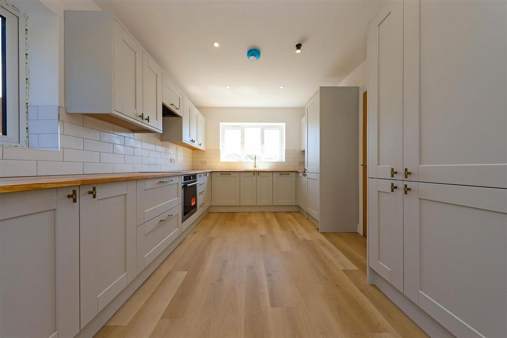 Nicholas james downswalk kitchen 2.jpg